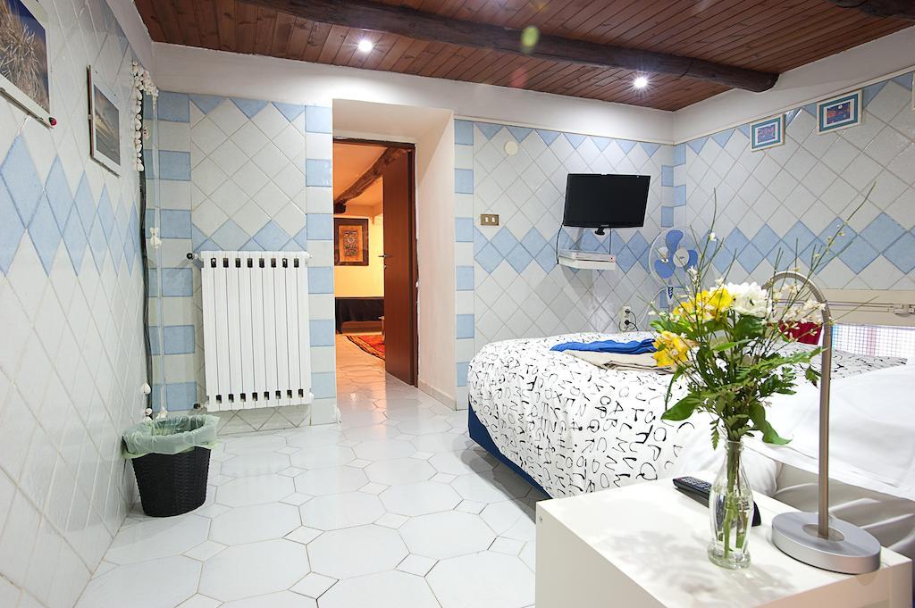 Immagineazione B&B Неаполь Номер фото